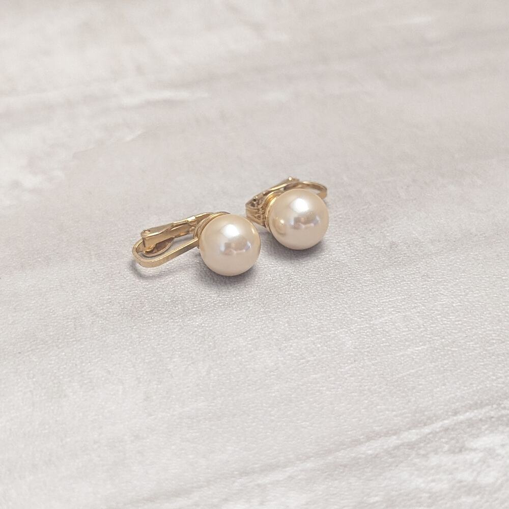 Vintage Clip On Earrings Deep Cream Faux Pearl Classic Glam Stylish